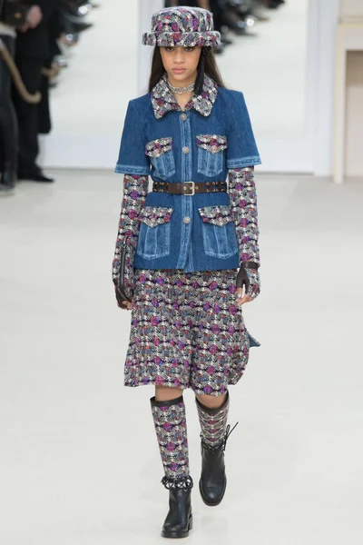 Look 4